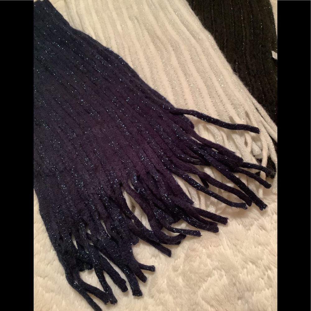 Lot of 3, New York & Company Glittery Scarves - Picture 5 of 6